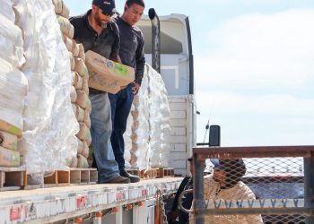 INICIA TERCERA ETAPA DE ENTREGA DE TINACOS Y CEMENTO EN ZONA PACÍFCO NORTE EN MULEGÉ