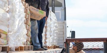 INICIA TERCERA ETAPA DE ENTREGA DE TINACOS Y CEMENTO EN ZONA PACÍFCO NORTE EN MULEGÉ