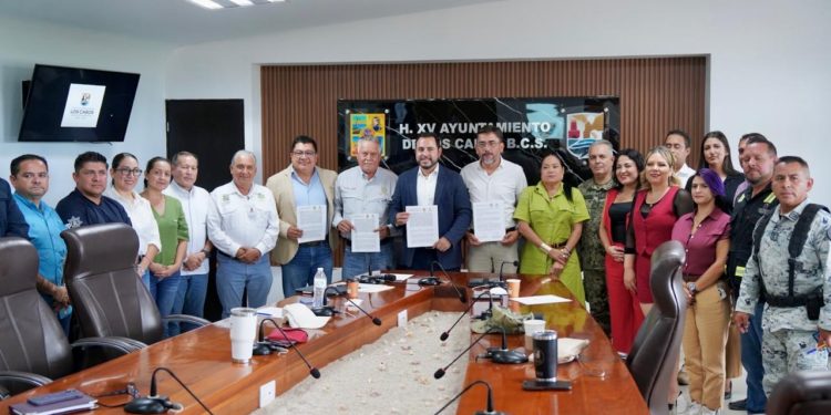 ANUNCIA ALCALDE CHRISTIAN AGÚNDEZ QUE REFORZARÁN LA VIGILANCIA EN LAS PLAYAS PARA GARANTIZAR VACACIONES SEGURAS