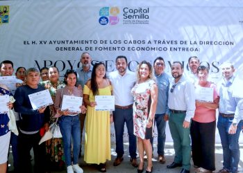 IMPULSA ALCALDE CHRISTIAN AGÚNDEZ DESARROLLO ECONÓMICO DE PERSONAS EMPRENDEDORAS Y MICROEMPRESARIAS DE LOS CABOS