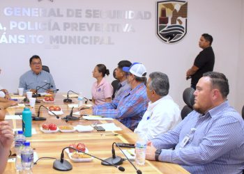 ENTREGAN NOMBRAMIENTOS A TITULARES DE SEIS DIRECCIONES DEL XV AYUNTAMIENTO DE LOS CABOS
