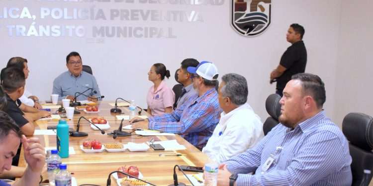 ENTREGAN NOMBRAMIENTOS A TITULARES DE SEIS DIRECCIONES DEL XV AYUNTAMIENTO DE LOS CABOS