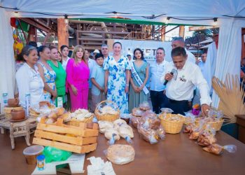 PRESENTES LOS TRES PUEBLOS MÁGICOS DE BCS EN LA CONMEMORACIÓN DE FUNDACIÓN DE SANTA ROSALÍA