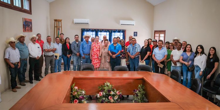 AYUNTAMIENTO DE MULEGÉ COORDINA CAMPAÑA GANADERA PARA ERRADICAR TUBERCULOSIS BOVINA EN EL MUNICIPIO