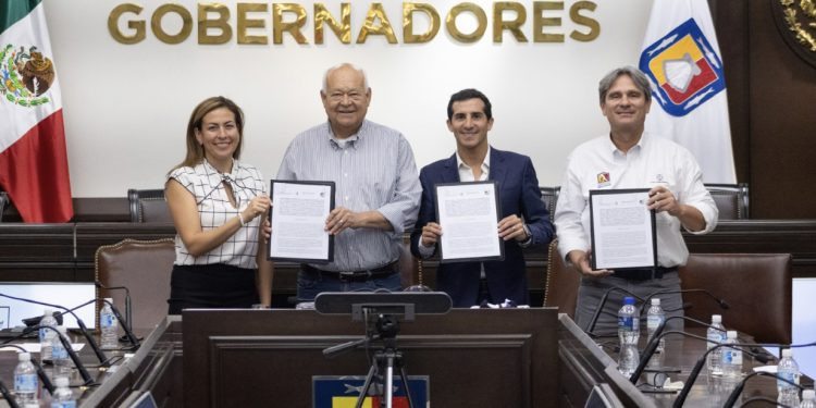 GOBIERNO DEL ESTADO Y CONADE FIRMAN CONVENIO PARA PROMOVER LA ACTIVIDAD FÍSICA EN BCS