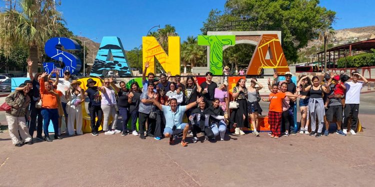 EN UN DÍA SANTA ROSALÍA RECIBE A MÁS DE 400 TURISTAS DE TIJUANA Y MEXICALI