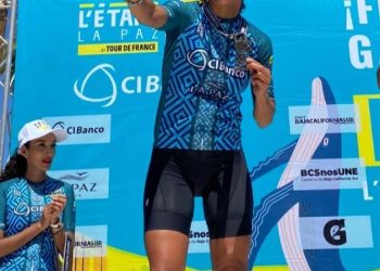 DOS ACADÉMICAS DE LA UABCS REPRESENTARÁN A MÉXICO EN EL CAMPEONATO MUNDIAL DE TRIATLÓN WOLLONGONG 2025