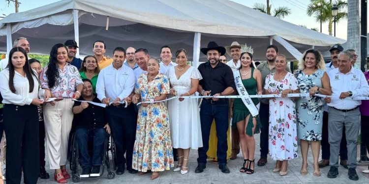 INAUGURA CHRISTIAN AGÚNDEZ “ FERIA DEL MANGO 2025”