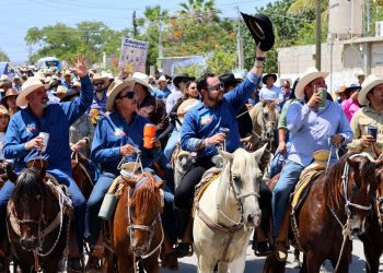 CORONAN A TERESA I COMO REYNA DE LOS CABALGANTES DE LAS FIESTAS TRADICIONALES SANTA ANITA 2025