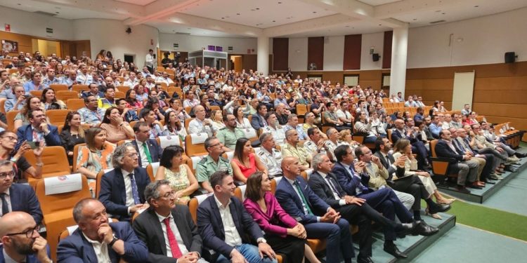 RECIBE CAPACITACIÓN INTERNACIONAL AGENTE DE INVESTIGACIÓN DE LA DIVISIÓN CIBERNÉTICA DE LA PGJE