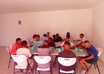 ENTREGA DIF 100 APOYOS ALIMENTARIOS A FAMILIAS DE PESCADORES EN SAN JOSÉ DEL CABO