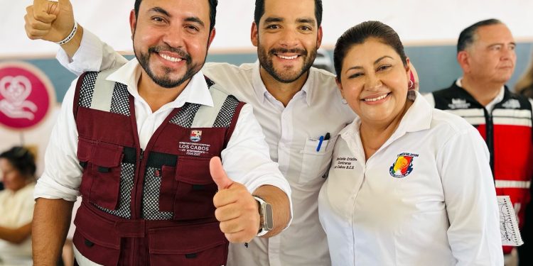 ENTREGA DIF 100 APOYOS ALIMENTARIOS A FAMILIAS DE PESCADORES EN SAN JOSÉ DEL CABO