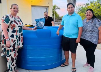 GESTIONA REGIDORA MARISELA PERALTA ENTREGA DE TINACOS Y CISTERNAS PARA HABITANTES DE SANTA CRUZ Y LA RIBERA