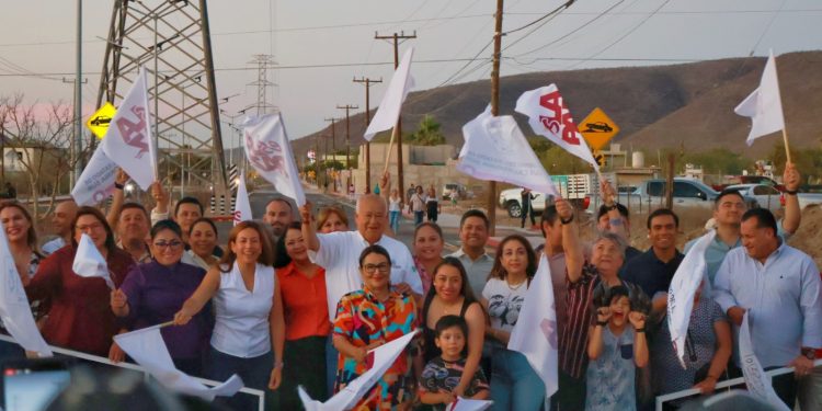 GOBERNADOR VÍCTOR CASTRO INAUGURA OBRA DE PAVIMENTACIÓN DEL BULEVAR BAHÍA CONCEPCIÓN