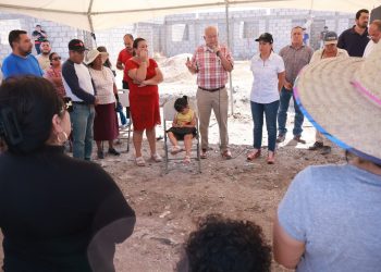 GOBERNADOR VÍCTOR CASTRO BRINDARÁ CERTIDUMBRE LEGAL A FAMILIAS DEL PREDIO MAR SOL EN LA PAZ