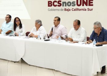 FIRMAN CONVENIO ICATEBCS E IMM PARA FORTALECER EL DESARROLLO DE LAS MUJERES EN LA ENTIDAD