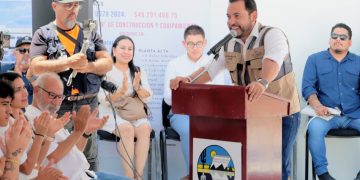 PROMUEVE ALCALDE CHRISTIAN AGÚNDEZ LA APERTURA DE LA FACULTAD DE MEDICINA EN LOS CABOS