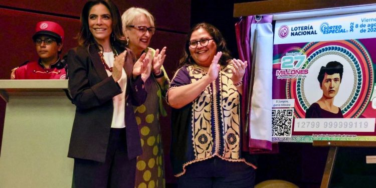 EN EL 255 ANIVERSARIO DE LOTERÍA NACIONAL SE DISTINGUE A MUJERES QUE HAN SIDO PILARES EN LA TRANSFORMACIÓN DE LA PATRIA