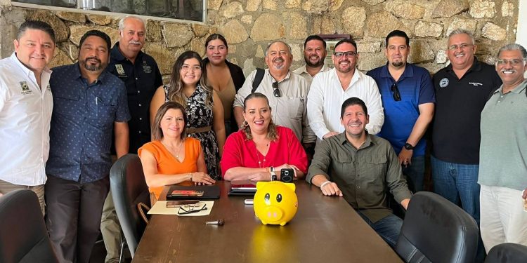 INICIAN MESAS DE TRABAJO PARA DEFINIR PROCEDIMIENTOS Y REORGANIZAR ÁREAS DE SERVICIOS PÚBLICOS EN LOS CABOS