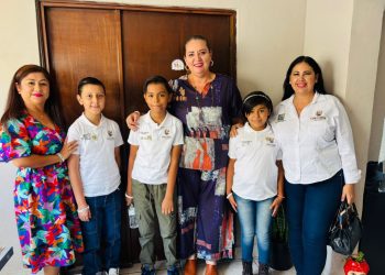 ATIENDE REGIDORA DE LOS CABOS PROPUESTAS DEL CABILDO INFANTIL SOBRE SERVICIOS PÚBLICOS