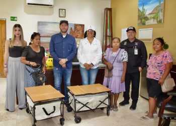 REALIZAN DONACIÓN EN APOYO A MUJERES INDÍGENAS ARTESANAS EN CABO SAN LUCAS