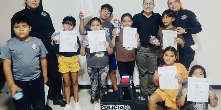 DETIENEN EN COMONDÚ A PRESUNTOS NARCOMENUDISTAS CON MIL ENVOLTORIOS DE DROGA