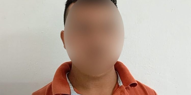 DETIENEN EN COMONDÚ A PRESUNTOS NARCOMENUDISTAS CON MIL ENVOLTORIOS DE DROGA