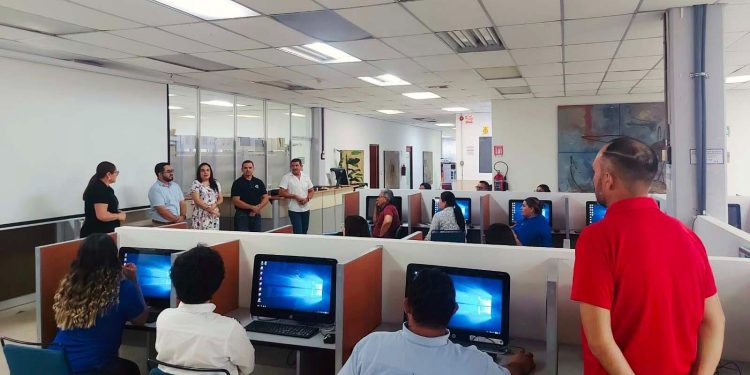 PERSONAL DE LA UABCS PARTICIPA EN PROGRAMA  DE CAPACITACIÓN INTERSEMESTRAL PARA  FORTALECER SUS COMPETENCIAS Y RELACIONES LABORALES