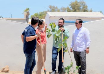 COLOCAN PRIMERA PIEDRA DEL RELOJ MONUMENTAL EN CABO SAN LUCAS PROMOVIDO POR EL TORNEO BISBEE’S