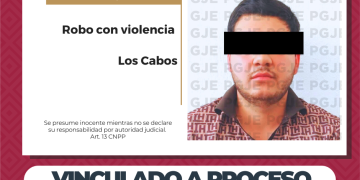 OBTIENE PGJE VINCULACIÓN A PROCESO PARA IMPUTADO POR ROBO CON VIOLENCIA A ESTABLECIMIENTO COMERCIAL ABIERTO AL PÚBLICO