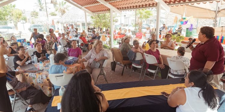 IMPULSA REGIDOR JOSE MANUEL LARUMBE CAPACITACIONES EN SALUD Y PRIMEROS AUXILIOS EN LOS CABOS