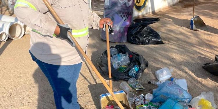 MANTIENE SERVICIOS PÚBLICOS LABORES DIARIAS DE LIMPIEZA Y MANTENIMIENTO EN AVENIDAS Y PARQUES DE LOS CABOS