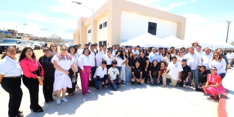 GOBIERNO DEL ESTADO ENTREGA OFICIALMENTE LA SÉDE LA RIBERA DE LA UABCS