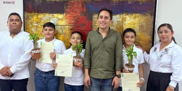 SE REÚNE REGIDOR ANDRÉS LICEAGA CON INTEGRANTES DEL CABILDO INFANTIL: ANALIZAN PROPUESTAS EN MATERIA AMBIENTAL