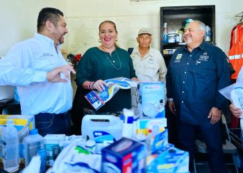ENTREGAN DIPLOMAS Y CERTIFICADOS A EGRESADOS DE LA UNIVERSIDADY PREPARATORIA DE LOS CABOS