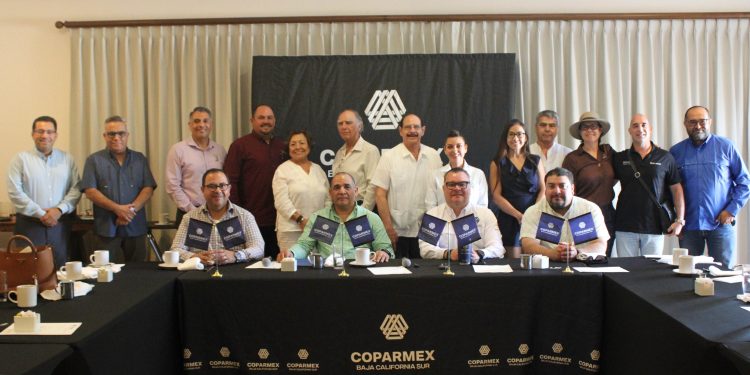 BAJA CALIFORNIA SUR SEGUIRÁ DISTINGUIÉNDOSE COMO EL LUGAR MÁS SEGURO DEL PAÍS CON EL TRABAJO INCANSABLE DE SUS AUTORIDADES Y CONFIANZA DE LA SOCIEDAD