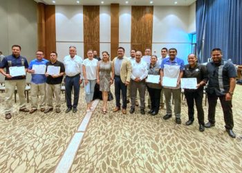 GOBIERNO MUNICIPAL ENTREGA CERTIFICADOS DE “REFUGIO TEMPORAL SEGURO “ A HOTELES EN CABO SAN LUCAS