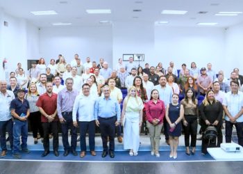 SERVICIOS PÚBLICOS Y HABITANTES DE LA COLONIA REAL UNIDAD PARTICIPAN EN JORNADA DE LIMPIEZA