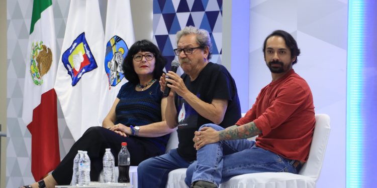 PACO IGNACIO TAIBO II OFRECE CONFERENCIAS EN UABCS LA PAZ Y LOS CABOS EN EL MARCO DEL CICLO NACIONAL “ SEMBRANDO HISTORIA “