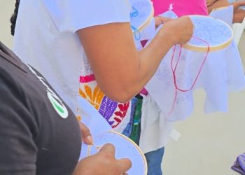IMPULSA COMISIÓN DE ASUNTOS INDÍGENAS TALLERES DE BORDADO PARA PRESERVAR TRADICIONES EN LOS CABOS