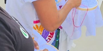 IMPULSA COMISIÓN DE ASUNTOS INDÍGENAS TALLERES DE BORDADO PARA PRESERVAR TRADICIONES EN LOS CABOS