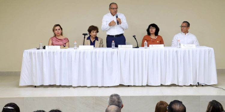 UABCS SE SOMETE A EVALUACIÓN PARA GARANTIZAR CALIDAD EDUCATIVA Y MEJORA CONTINUA