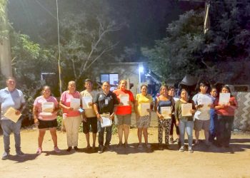 EN JORNADA DE LIMPIEZA RETIRAN DEL ESTERO LIRIO ACUÁTICO Y LECHUGUILLA