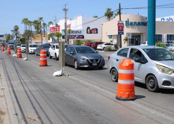 EXHORTA UNIVERSIDAD MUNDIAL A LA COMUNIDAD ESTUDIANTIL A TOMAR PRECAUCIONES ANTE LAS OBRAS DE LA CALLE MARIANO ABASOLO