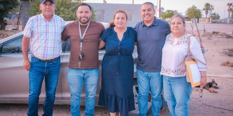 SECRETARIA GENERAL CELINA RAMÍREZ ATIENDE NECESIDADES DE AGUA POTABLE EN VIZCAÍNO