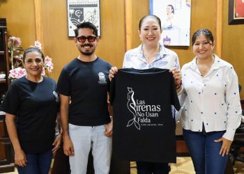 OBRA MULEGINA “LAS SIRENAS NO USAN FALDA” CONTINÚA SU GIRA POR BAJA CALIFORNIA SUR
