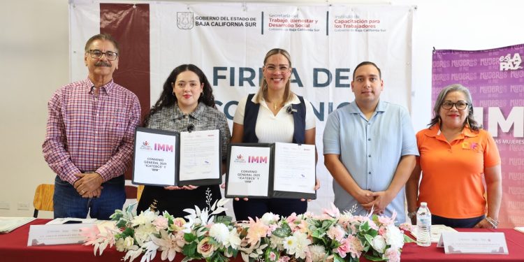 FIRMAN CONVENIO ICATEBCS E IMM PARA FORTALECER EL DESARROLLO DE LAS MUJERES EN LA ENTIDAD