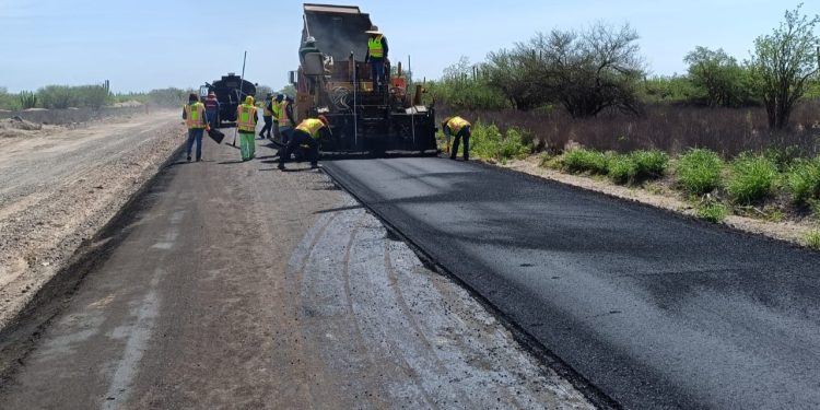 ENTREGA INVI MATERIALES DE AUTOCONSTRUCCIÓN A FAMILIAS AFECTADAS CON LLUVIAS EN MULEGÉ