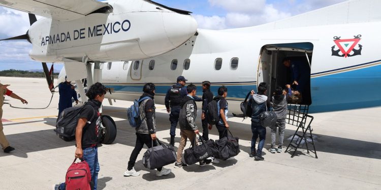 AUTORIDADES GARANTIZAN RETORNO SEGURO DE 13 MENORES ORIGINARIOS DE CHIAPAS