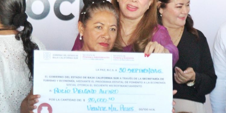 RECONOCE GOBIERNO DE BCS A MUJERES PIONERAS E IMPULSA A EMPRENDEDORES LOCALES